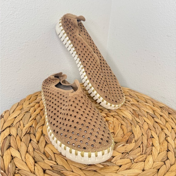 Ilse Jacobsen Shoes - ILSE JACOBSEN Flats Tulip 139 Latte Tan Perforated Slip On Whipstitch Shoes